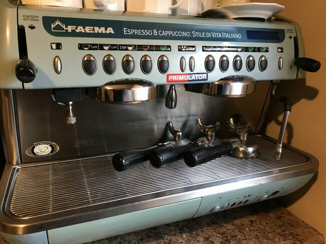 EKSPRES CIŚNIENIOWY FAEMA E92 Compact A2