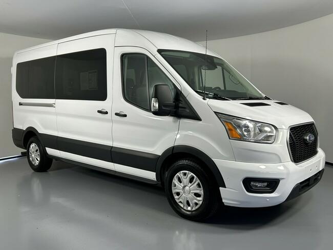 2022 Ford Transit Passenger Wagon XLT