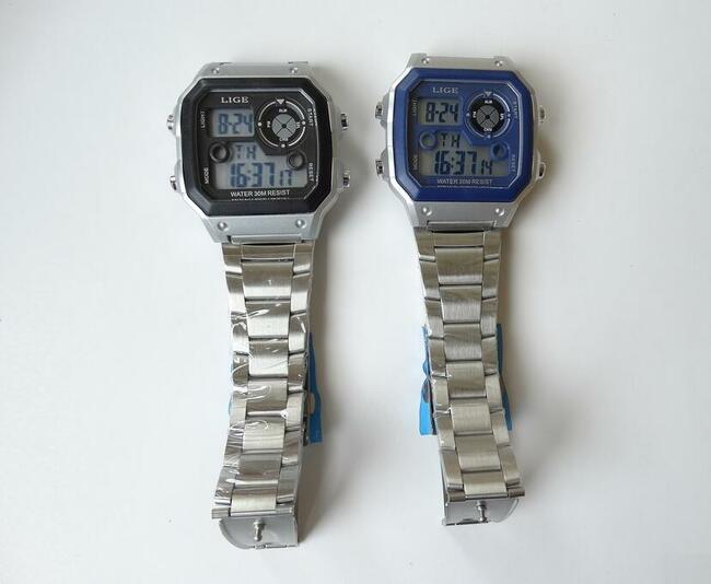 Zegarek męski elektroniczny klasyczny retro datownik alarm