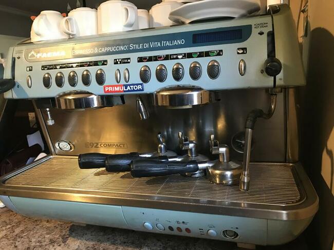 EKSPRES CIŚNIENIOWY FAEMA E92 Compact A2