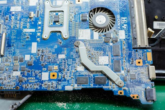 Serwis laptopów, komputerów, konsol, smartfonów w Kielcach