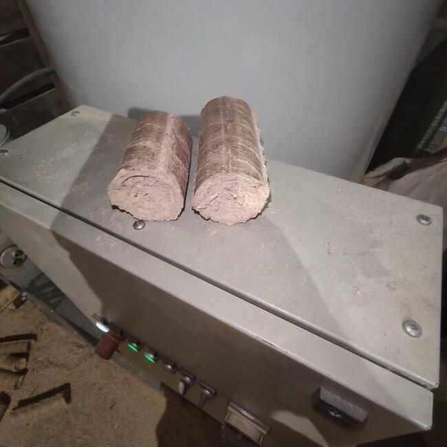 Brykiet Drzewny Bukowy-Dębowy 20 kg worki