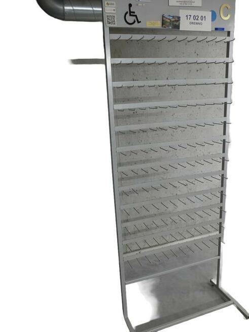 Stojak ekspozytor /krata z haczykami używany