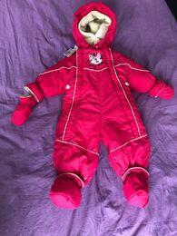 Nowe ubranka dla niemowląt i dzieci