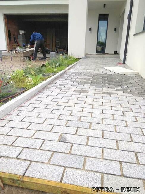 Usługi brukarskie UKŁADANIE KOSTKI BRUKOWEJ BRUK brukarstwo