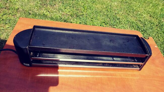 Grill Raclette mały 650 w -używany-sprawny