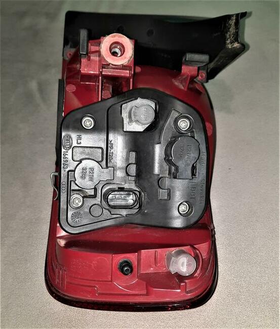 Oryginalna lampa - lewy tył Audi A4 B8 (Sedan)