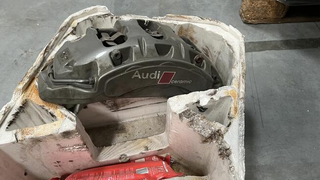 Syndyk sprzeda - zaciski hamulcowe Audi Ceramic