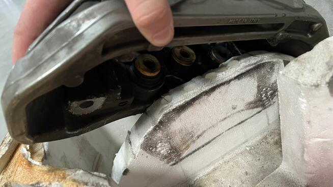 Syndyk sprzeda - zaciski hamulcowe Audi Ceramic