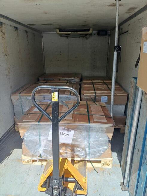 Bus z windą Swarzędz – transport palet, maszyn, towarów