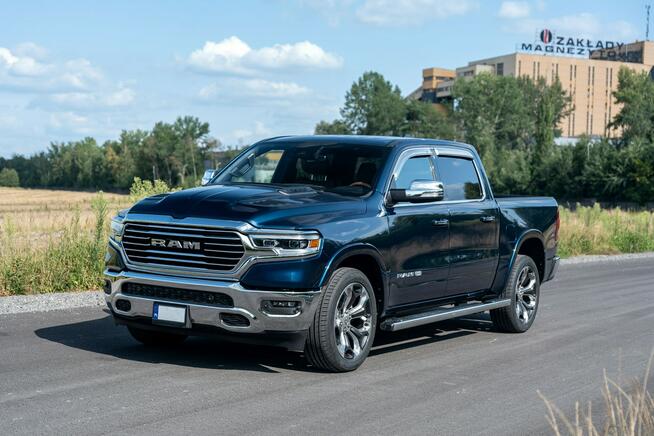 Dodge RAM 1500 / 5.7 V8 / Bogato wyposażony / Oryginalny przebieg