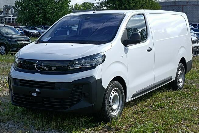 Opel Vivaro Furgon 2.0 144KM EXTRA LONG NA PLACU