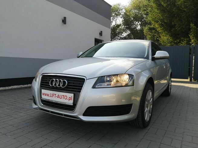 Audi A3 1.6 MPI 102KM SPORTBACK Klimatronic Isofix Alu Serwis Gwarancja