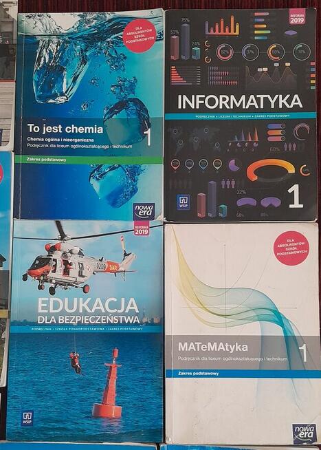Komplet książki podręcznik do liceum ogólnokształcącego i te