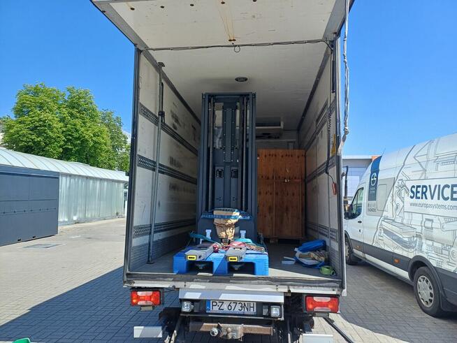 Bus z windą Swarzędz – transport palet, maszyn, towarów