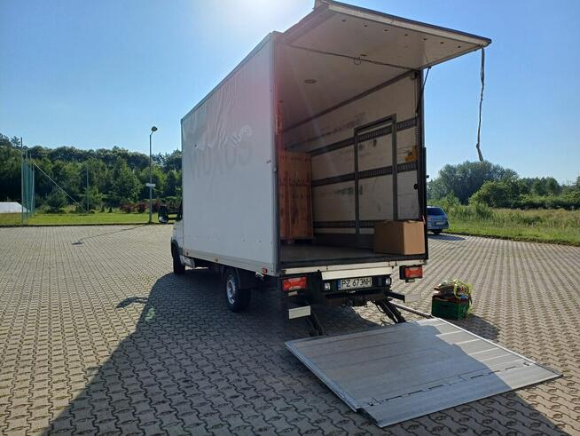 Bus z windą Swarzędz – transport palet, maszyn, towarów