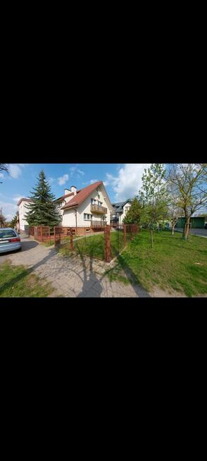 Ładny pokój w centrum Radomia z wyjściem na taras.