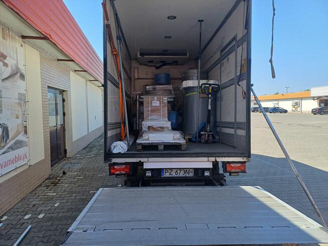 Bus z windą Swarzędz – transport palet, maszyn, towarów