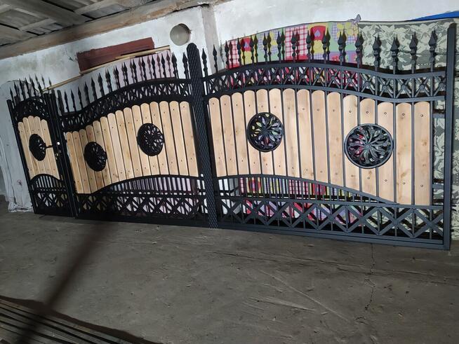 Brama Wjazdowa Dwuskrzydłowa Kuta Pręt Pełny 14/14