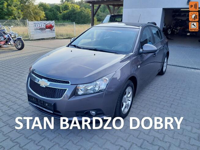 Chevrolet Cruze 1.6i alufelgi klima czujniki parkowania tempomat stan BDB