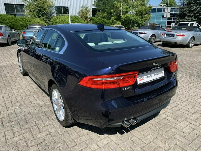Jaguar XE 2.0d 180 KM