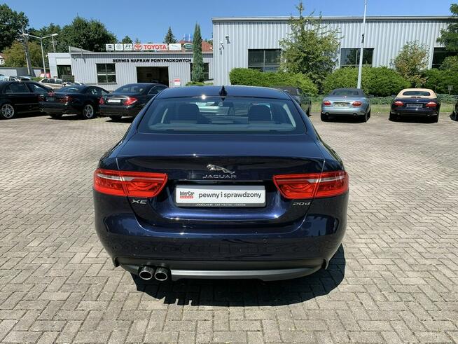 Jaguar XE 2.0d 180 KM