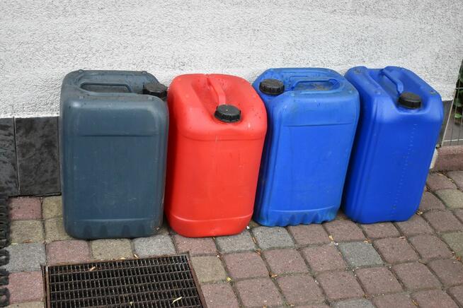 Pojemnik 30 l używany