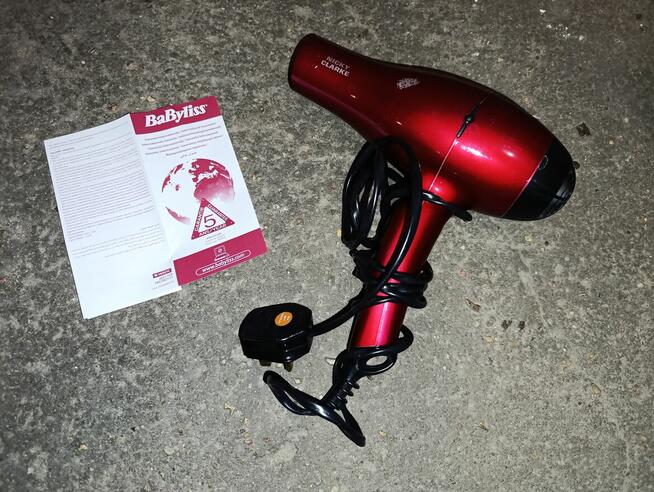 Suszarka do włosów BABYLISS D570DE