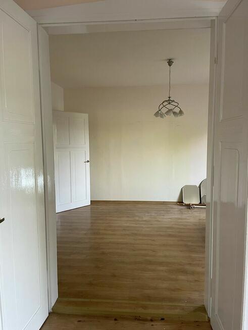 Mieszkanie 4 pok. 95m2 z ogrodem i garażami w Niemczy