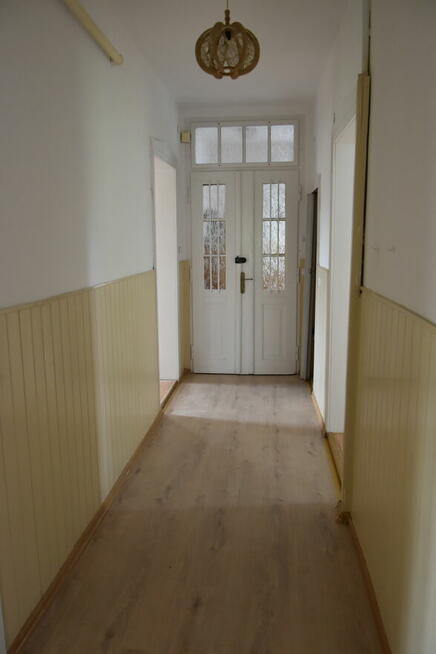 Mieszkanie 4 pok. 95m2 z ogrodem i garażami w Niemczy