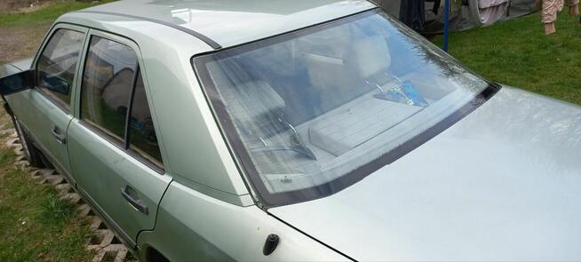 Mercedes W124 300D - pierwszy własciciel w kraju od 2005