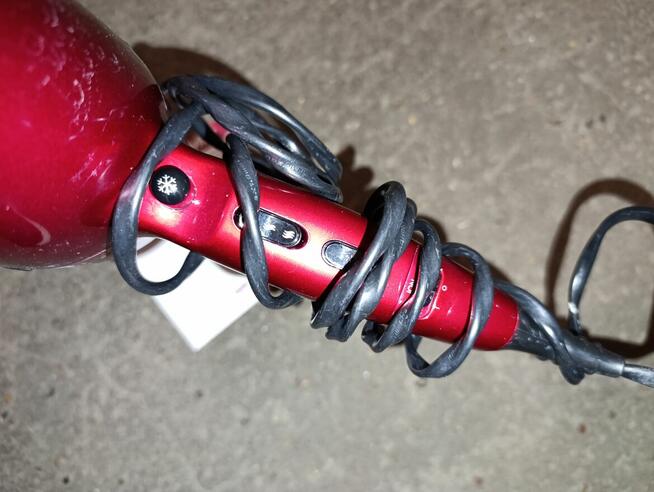 Suszarka do włosów BABYLISS D570DE