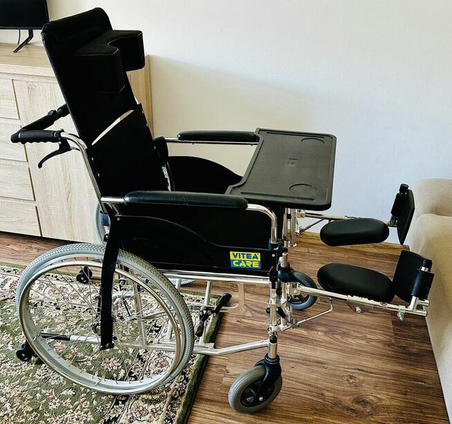 Sprzedam wózek inwalidzki mało używany