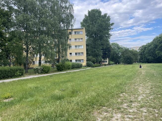 Mieszkanie z balkonem i widną kuchnią, bardzo ciche, metro