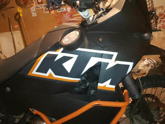 Artystyczne malowanie ścian -mural graffiti ilustracja