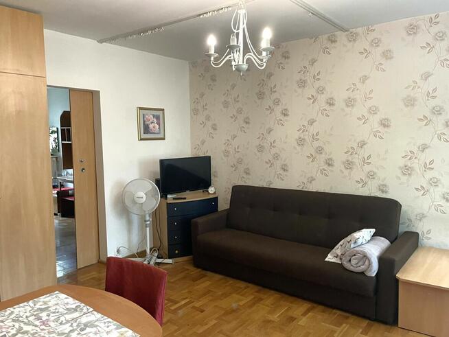 Mieszkanie z balkonem i widną kuchnią, bardzo ciche, metro