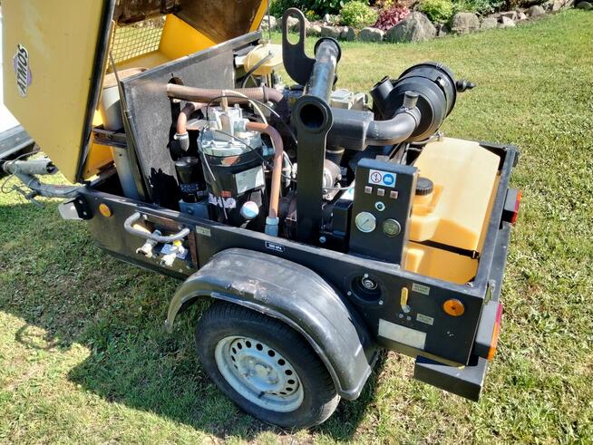 Kompresor śrubowy ATMOS PDP28, 4,4 m3