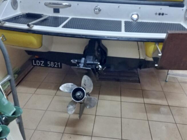 Motorówka STINGRAY 200 CX