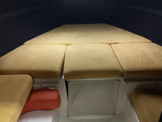 Motorówka STINGRAY 200 CX