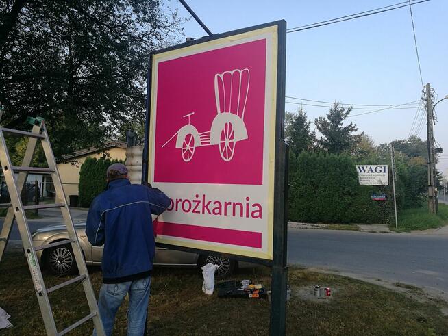 Naprawa oświetlenia w kasetonach reklamowych !! Reklama !!