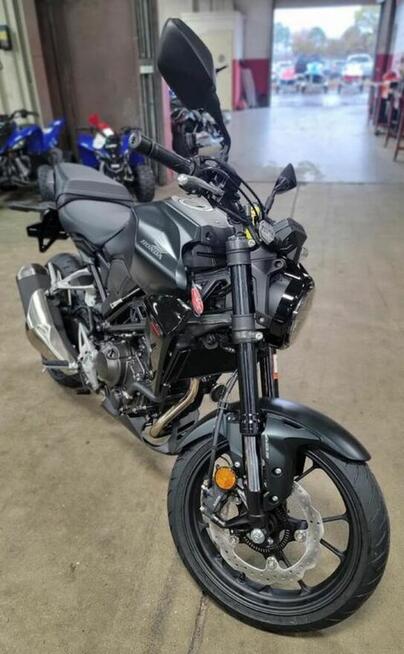 Nowy motocykl sportowy Honda 2024 CB300R ABS na sprzedaż