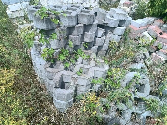 Sprzedam używaną kostkę brukową