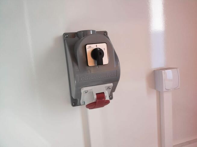 Na szpredaz przyczepa gastronomiczna.