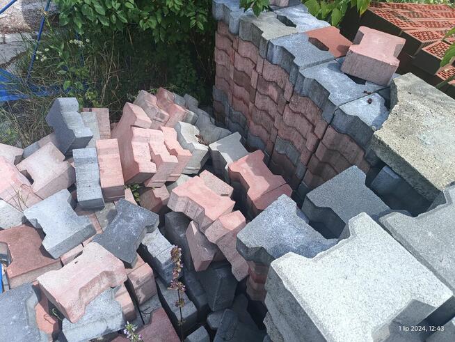 Sprzedam używaną kostkę brukową