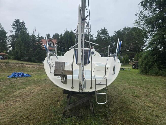 Sprzedam żaglówkę Corvette 650