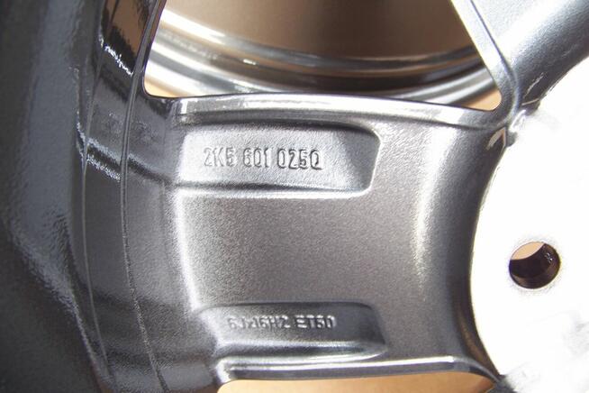 VW CADDY 2K GOLF TOURAN 6x16 ET50 5x112 2K5601025Q