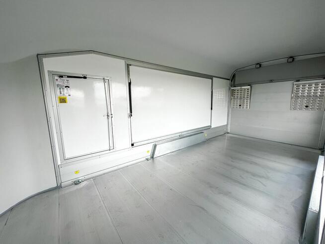 przyczepa do samochodów zabytkowych sportowych laweta furgon