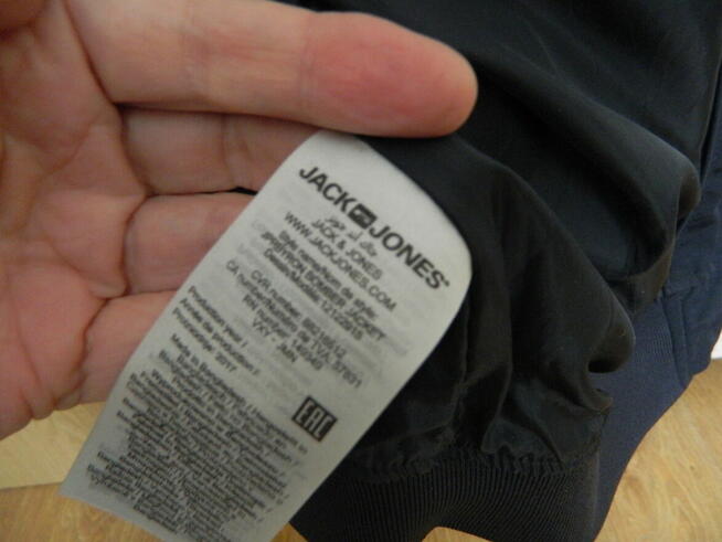 Sprzedam bomberkę Jack & Jones