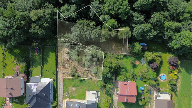 Działka z projektem 2 domów wolnostojących