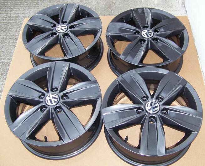 VW CADDY 2K GOLF TOURAN 6x16 ET50 5x112 2K5601025Q